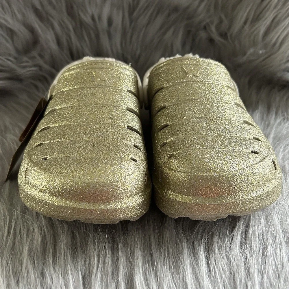 Rugged Shark Clogs Girls Size 2 Sparkly Gold Lined Slip On Shoes Sandals